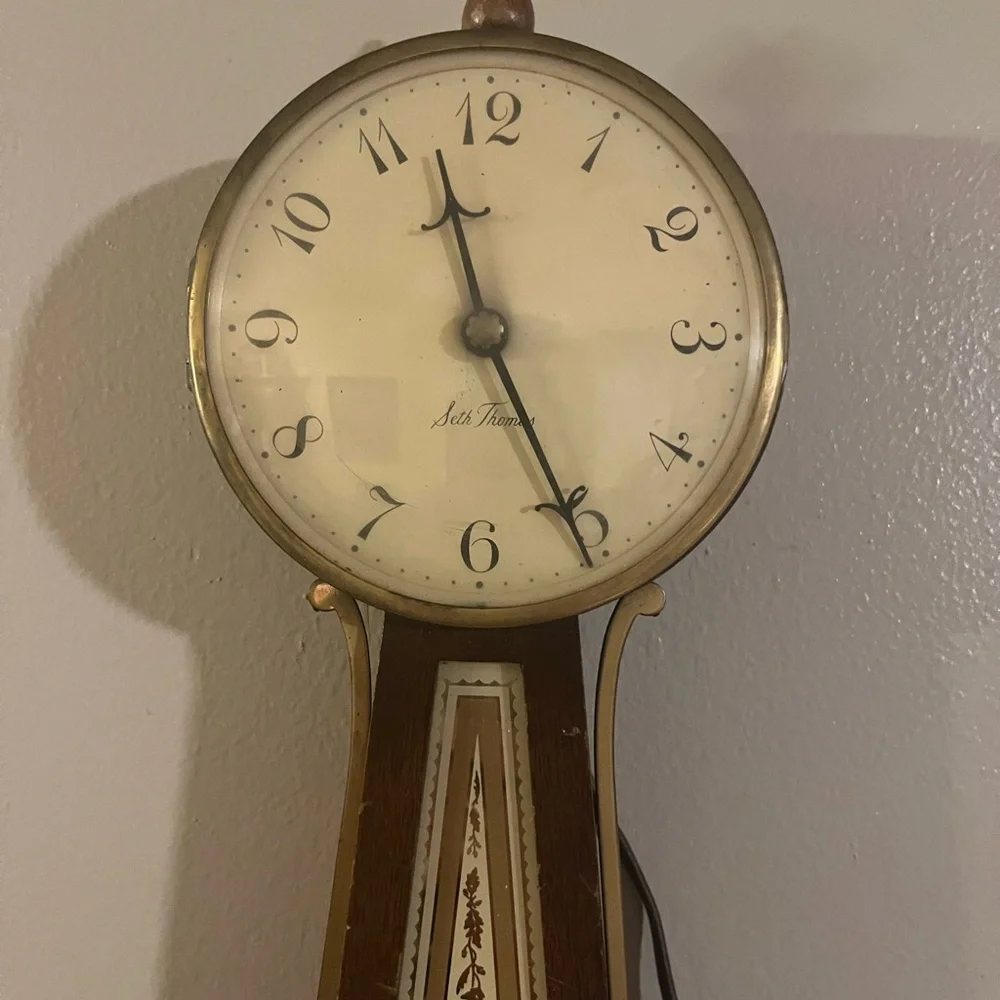 Classic Brown and Cream Wall Clock‎